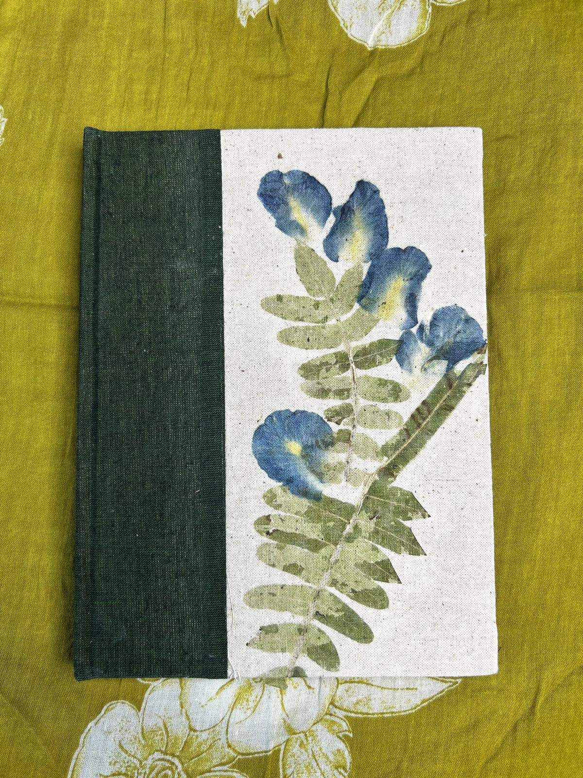 Iklil Split-Canvas Journal – Blue Meadow