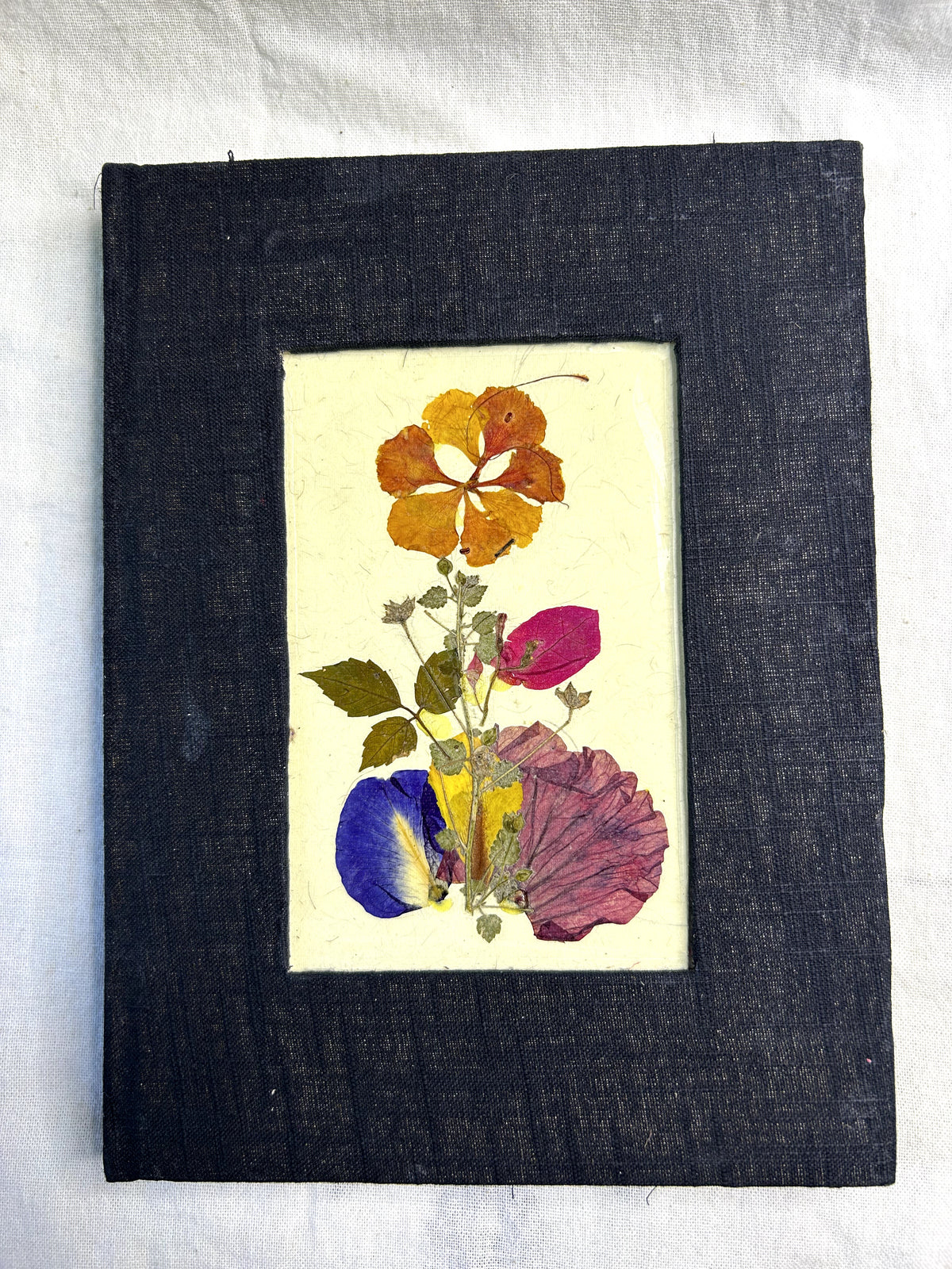 Iklil Pressed Petal Journal – Onyx Black