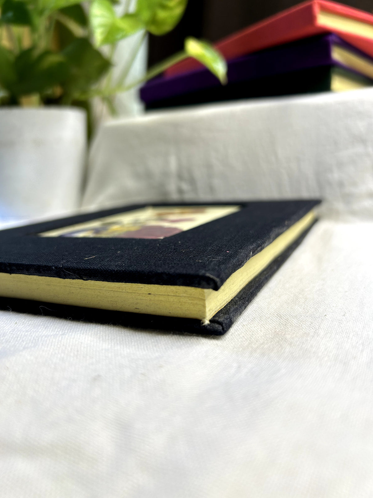 Iklil Pressed Petal Journal – Onyx Black