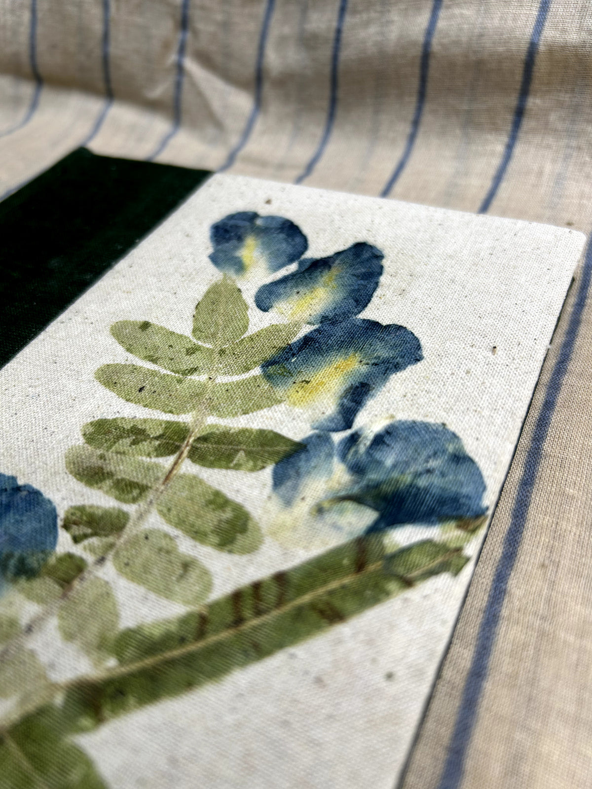 Iklil Split-Canvas Journal – Blue Meadow